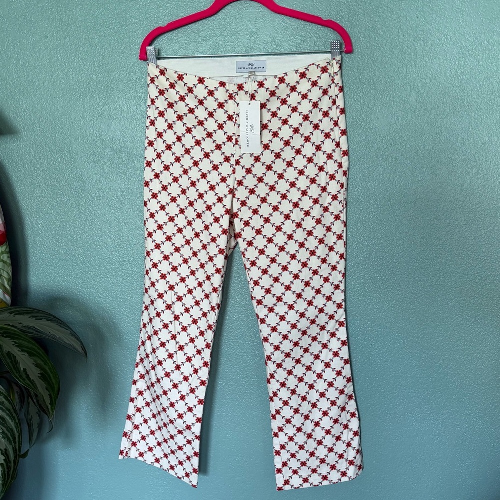 Never A Wallflower Co-Ord Set - Picture 3 of 13